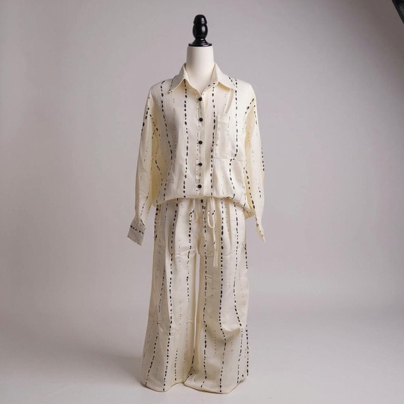 Cream Striped Women's Pants & Jumpsuit Set - Picture 6 of 7